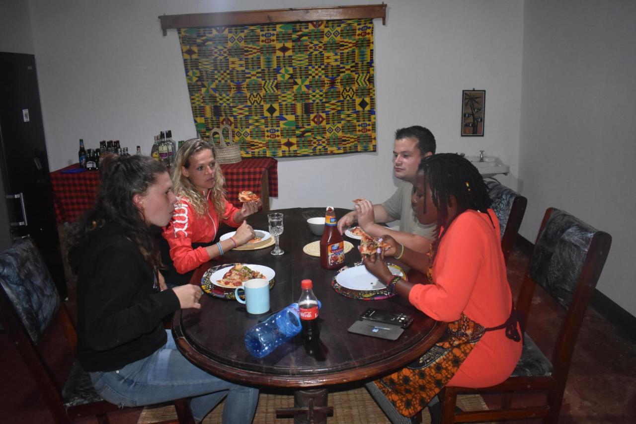 Emmy'S Backpackers Hostel Iringa Ngoại thất bức ảnh