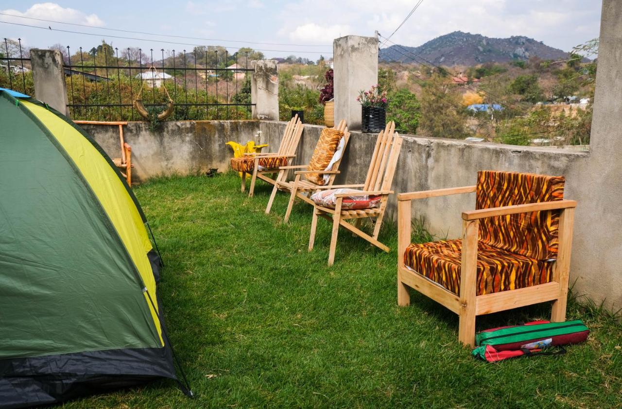 Emmy'S Backpackers Hostel Iringa Ngoại thất bức ảnh