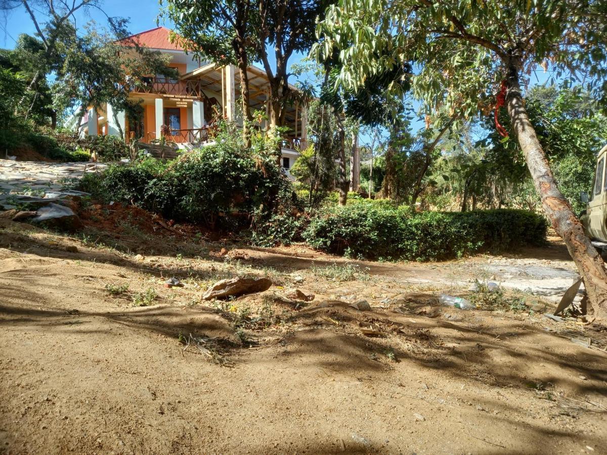 Emmy'S Backpackers Hostel Iringa Ngoại thất bức ảnh